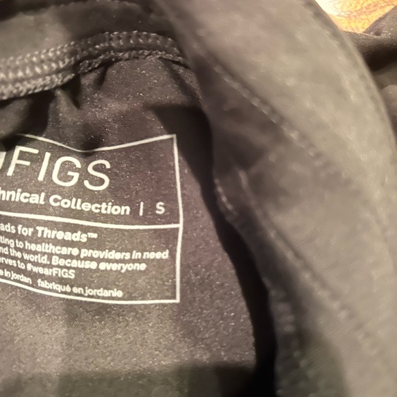 Black soft comfy woman's size small Fig straight-Leg scrub Pants side pockets - Picture 2 of 3